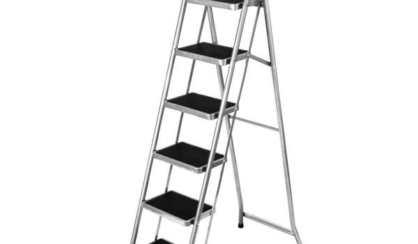 انتخاب بهترین و کاربردی ترین نردبان خانگی