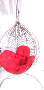 تاب آویز مکرومه سهند نیک با کوسن قرمز و پایه فلزی - تولید تبریز