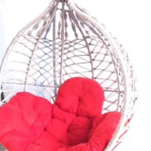 تاب آویز مکرومه سهند نیک با کوسن قرمز و پایه فلزی - تولید تبریز