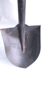 بیل دستی سهند نیک تیغه پهن ضدزنگ براق با دسته مشکی - تولید تبریز